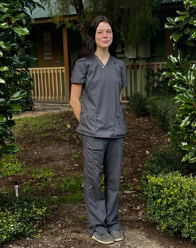 Emma - Kennel Technician - Mount Dora Veterinary Hospital